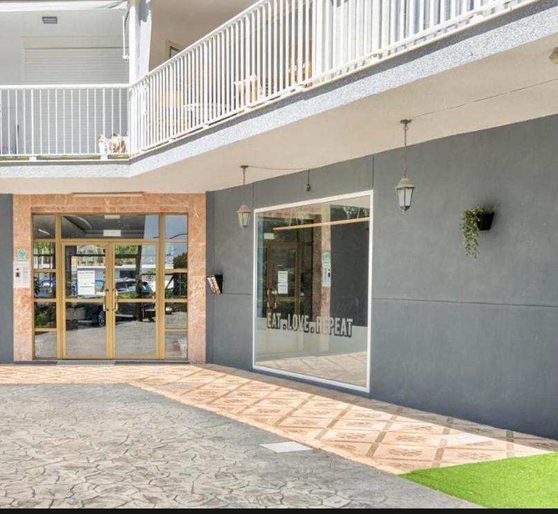 Apartment Seimar Benidorm Con Vistas Al Mar Exterior photo